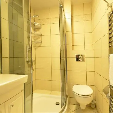 Bizancjum Goscinne Parking Free 24h 3* Kłodzko